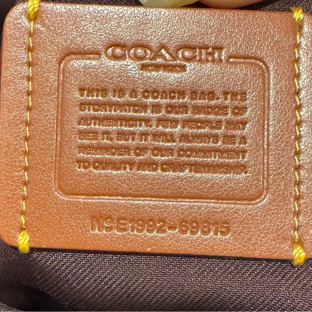 Coach Edie 31 Horse and Carriage Shoulder Bag! - Picture 12 of 12